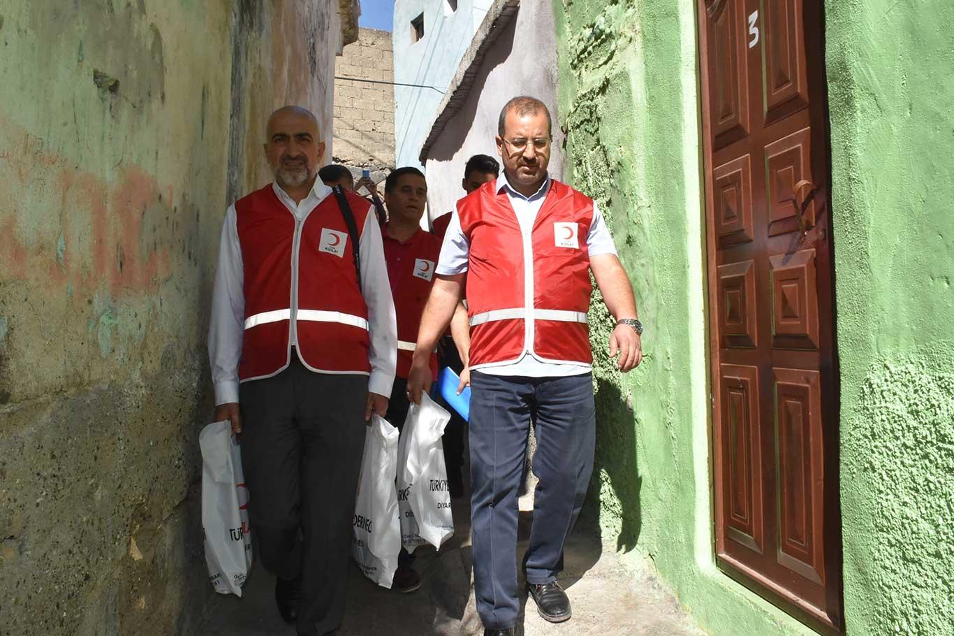 İhtiyaç sahibi ailelere Kızılay'dan kurban eti dağıtımı
